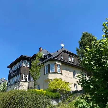 ホテル Lyzarska Bouda Domovina スピンドレルフ・ムリン