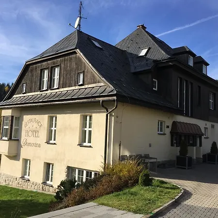 ホテル Lyzarska Bouda Domovina スピンドレルフ・ムリン