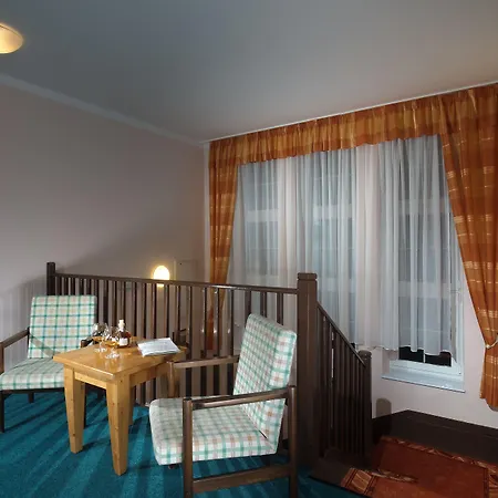 Lyzarska Bouda Domovina Отель 3*