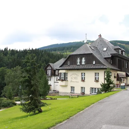 Hotel Lyzarska Bouda Domovina Spindleruv Mlyn