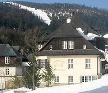 Отель Lyzarska Bouda Domovina 3*